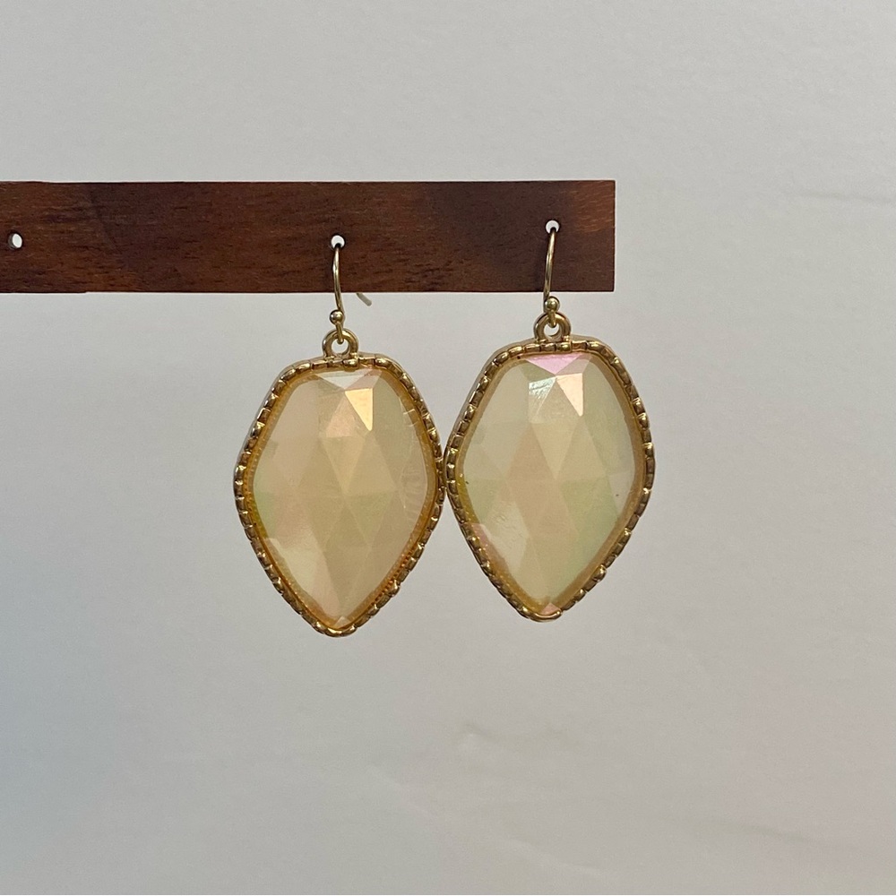4/$15 Kendra Iridescent Aurora Borealis Shine Yellow Faceted Drop Earrings
